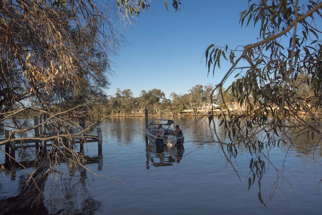 Murray River Lodge Luxury Boutique Accommodation B&B - Adults Only North Yunderup Экстерьер фото